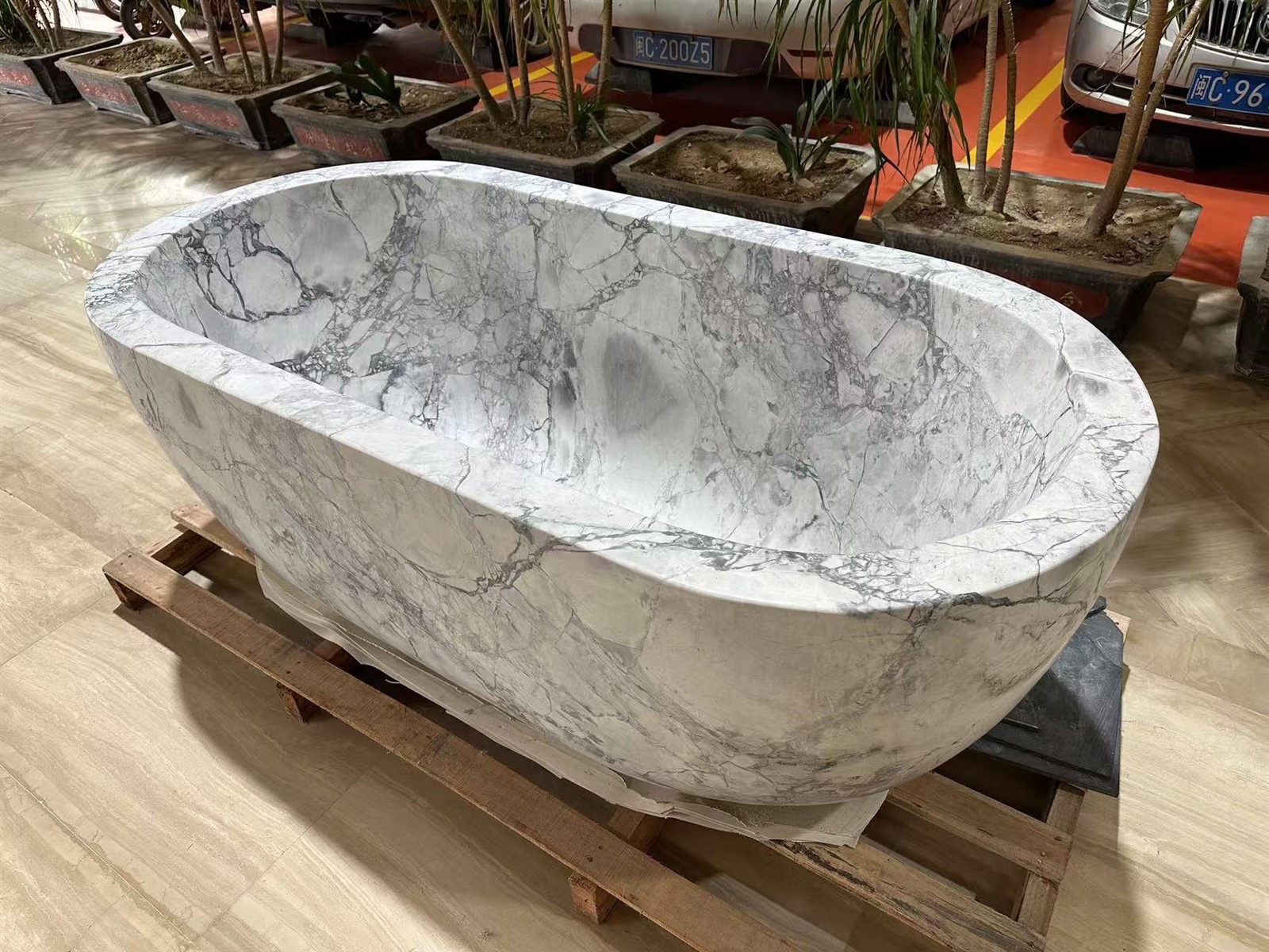 White Marble Bathtub White Marble Bathtub